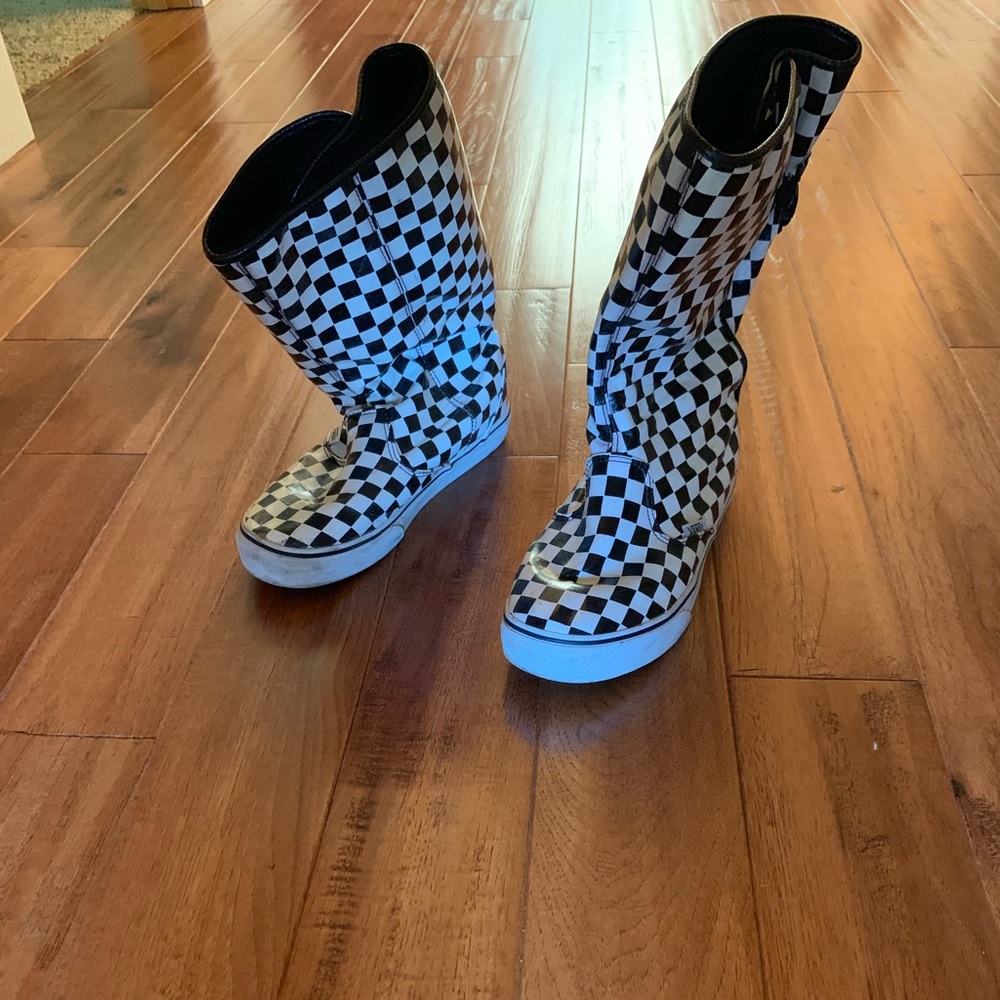 Size 7 Vans rain boot/sneakers